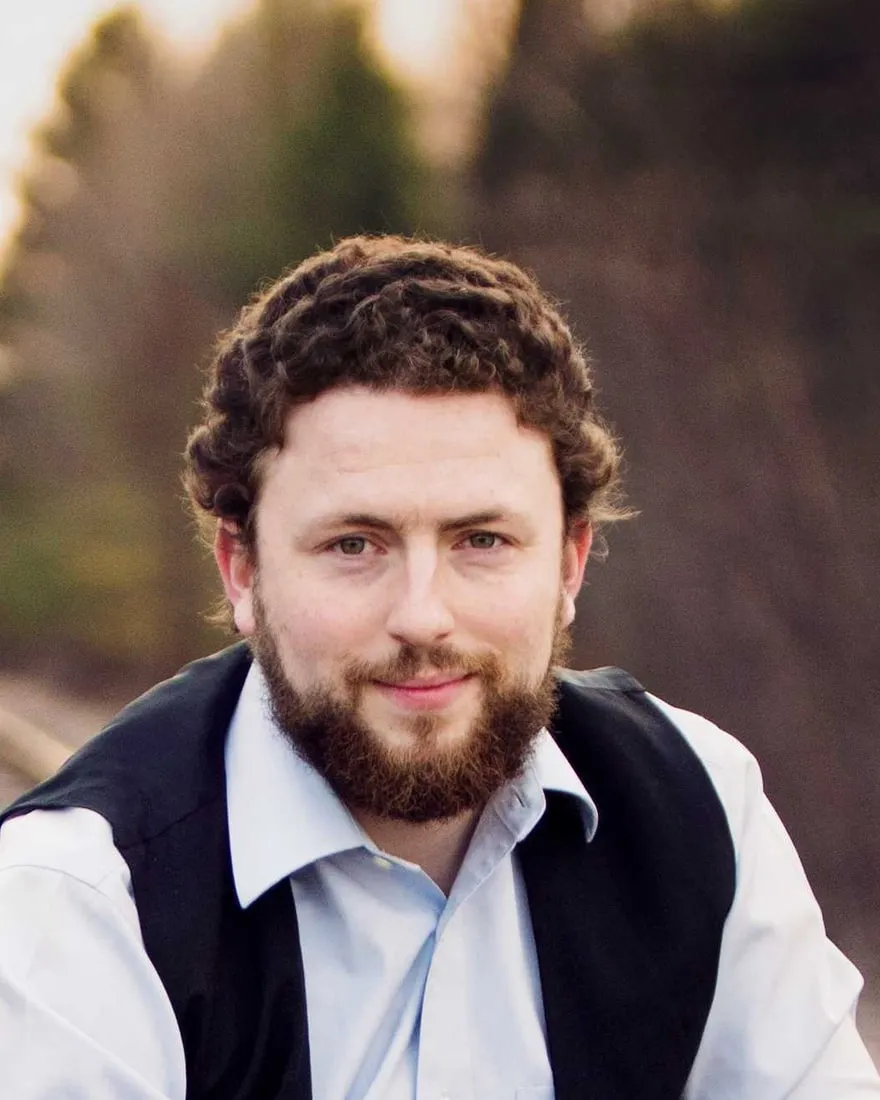 Brendan Quigley, guitar